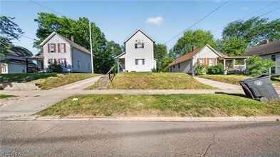 Building Photo - 511 Brown St