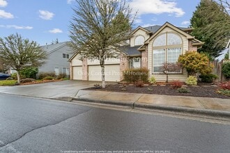 Building Photo - 16860 NW Paddington Dr