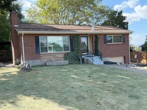 Building Photo - 3590 E 3100 S