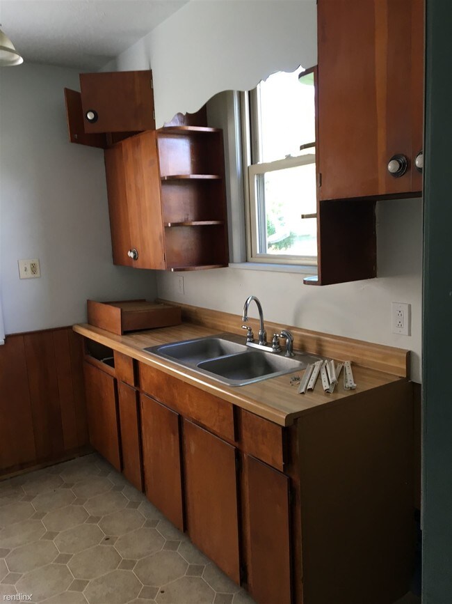 Building Photo - 3 br, 2 bath House - 4234 Asbury