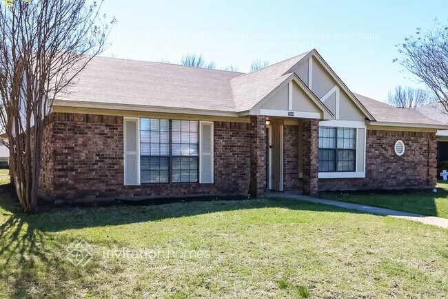 Building Photo - 2506 Neal Dr