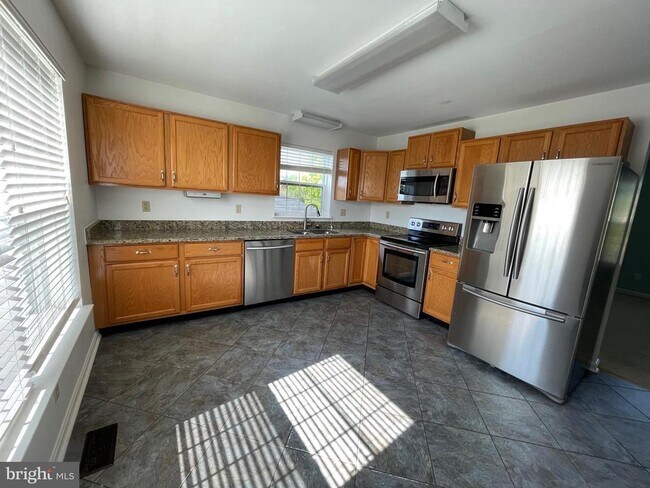 Foto del edificio - 21707 Harrison St