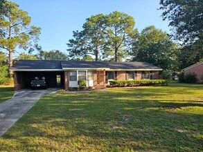 Building Photo - 912 Bonny Cir