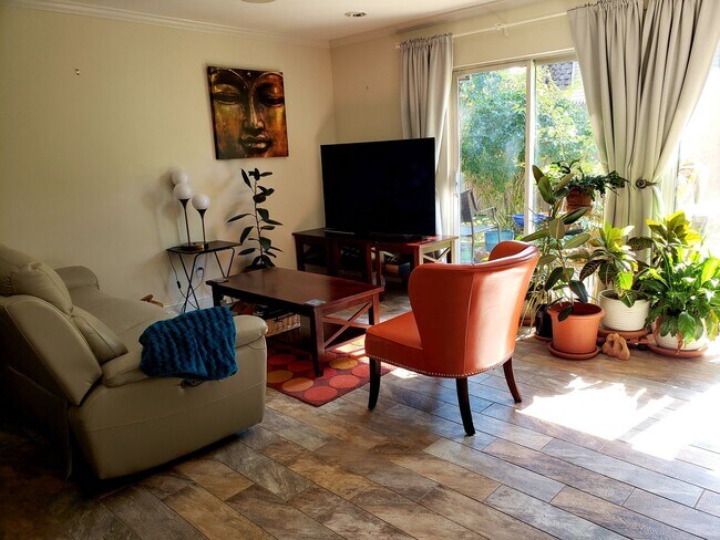 Foto del edificio - 3 Bedroom Townhouse - Poughkeepsie