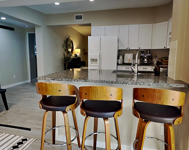 Foto del edificio - 612 Ridgewood St