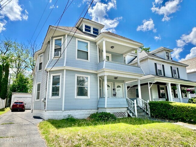 Foto del edificio - 1346 Stanford St