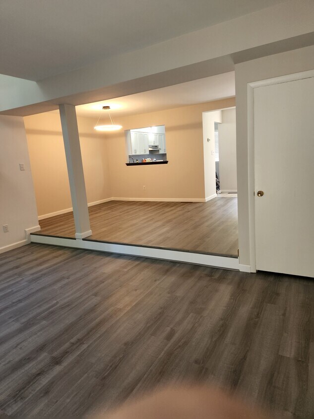 Living Room, Dining Room - 279 Cottonwood Rd