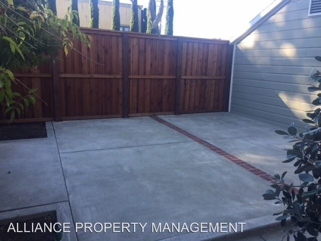 Foto del edificio - 2 br, 1 bath House - 144 Piper Street