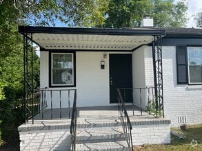 Building Photo - 2942 Jackson St