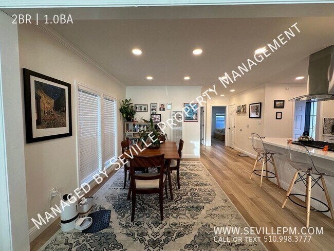 Building Photo - AVAILABLE NOW: RECENTLY REMODELED & UPGRAD...
