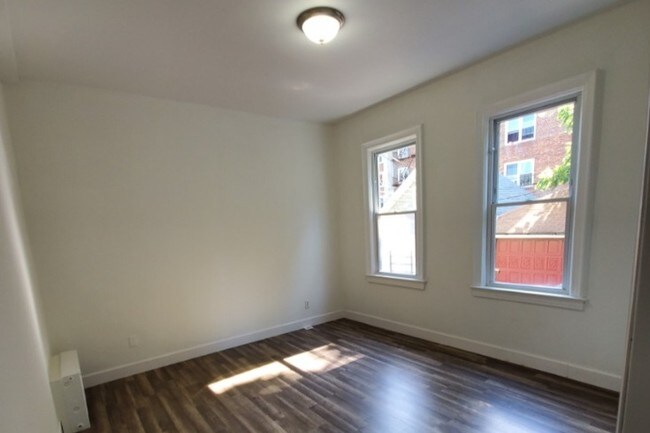 Foto del edificio - 2490 E 21st St