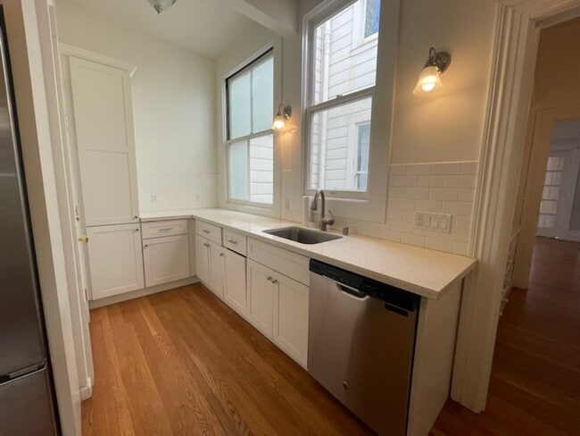 Foto del edificio - 216 Clayton St