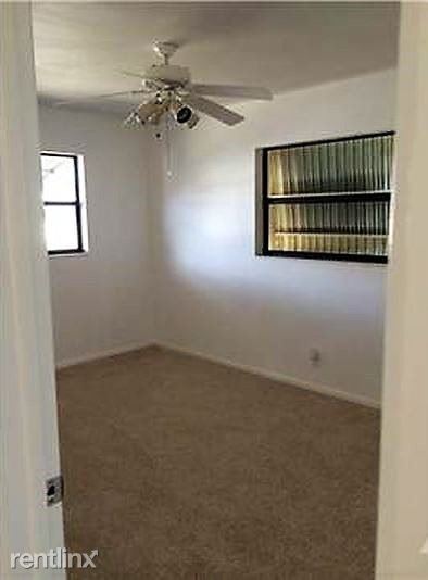Foto del edificio - 3 br, 2 bath House - 130 NE 5th Street