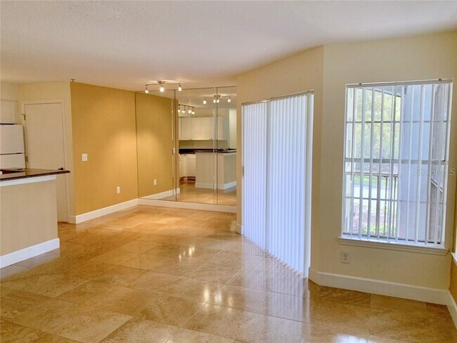 Building Photo - 8513 Island Breeze Ln