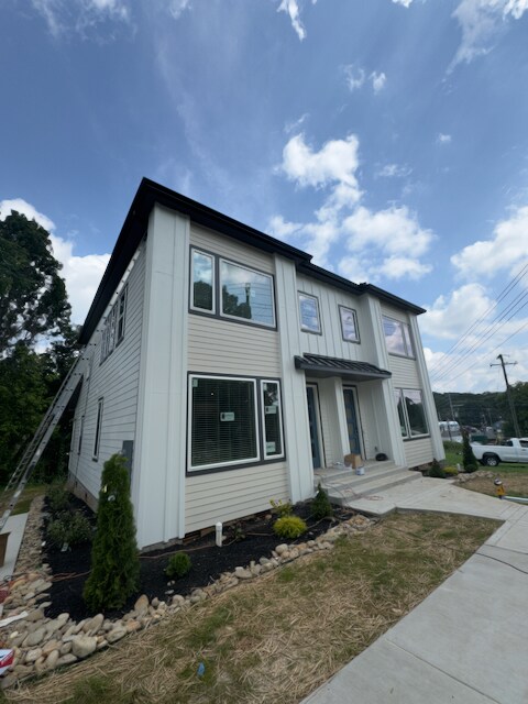 Foto del edificio - 101 Henry Ave