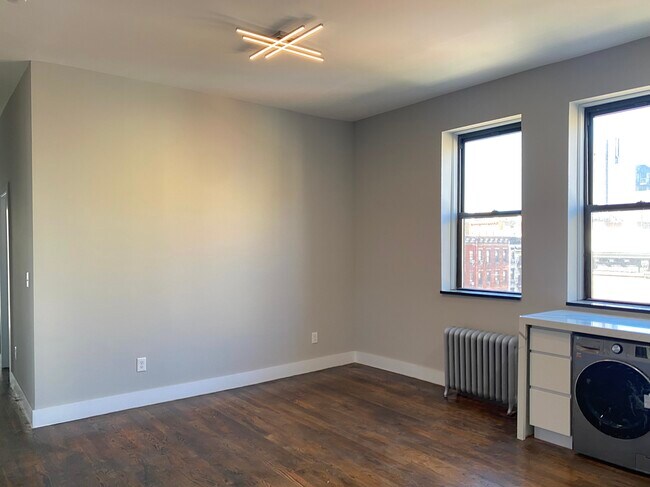 Foto del edificio - 2118 2nd Ave