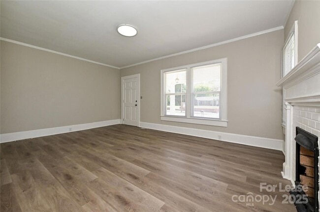 Building Photo - 134 Saluda St