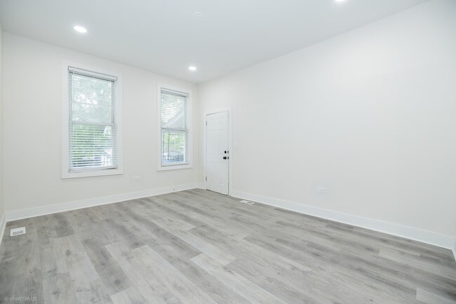 Building Photo - 2113 N Bingham St