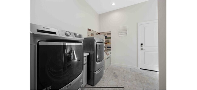 Building Photo - 16120 Match Pointe Ct