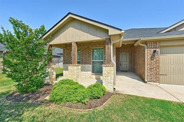 Primary Photo - 2401 Southridge Ln