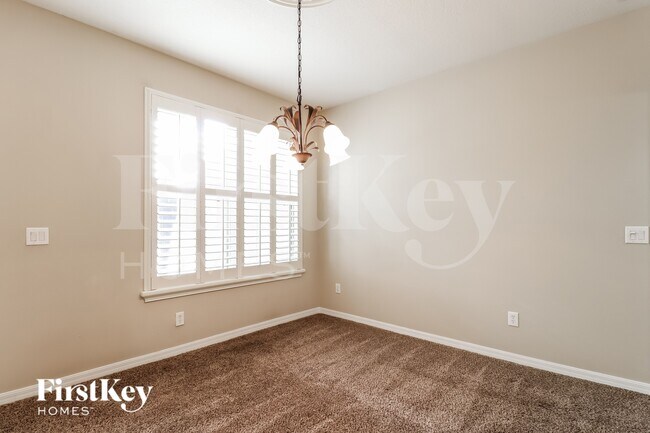 Foto del edificio - 7820 Riverwood Oaks Dr