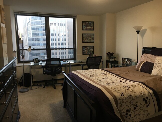 Foto del edificio - 222 E Pearson St