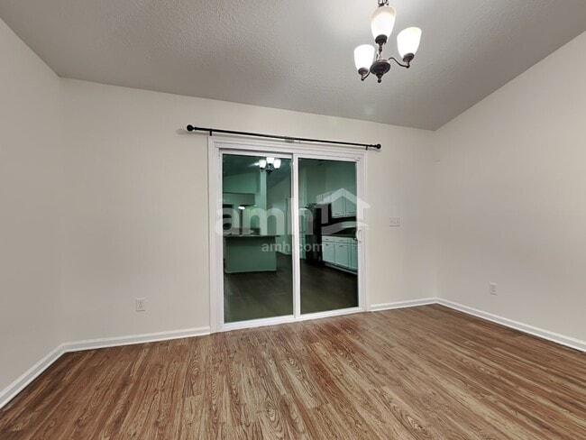 Building Photo - 76083 Deerwood Dr