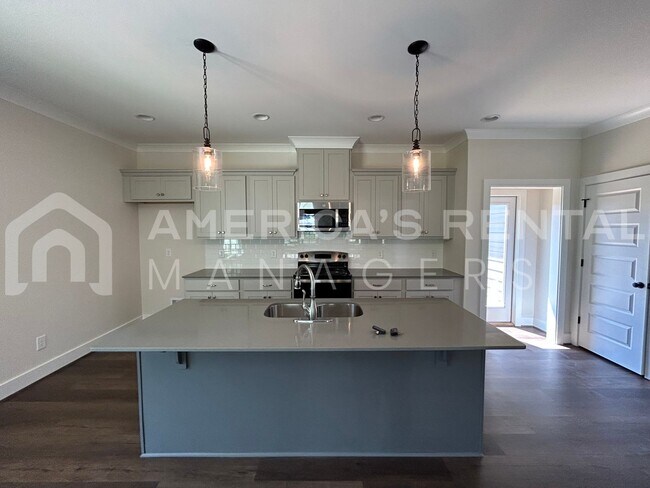 Foto del edificio - Home for Rent in Bessemer, AL!!! Available to View Now!!!