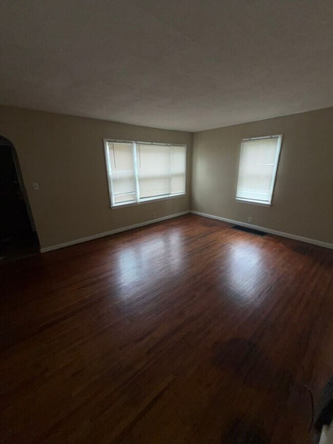Foto del edificio - 730 Bayard Park Dr