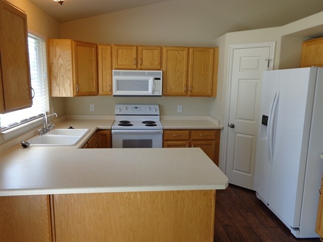 Building Photo - 6425 W 3210 S