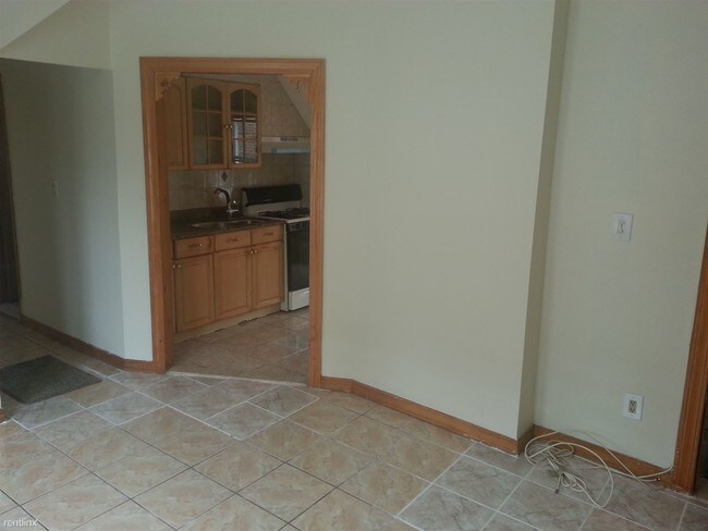 Foto del edificio - 107 Bay 32Nd St