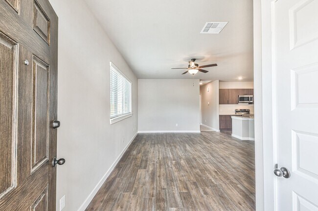 Building Photo - 122 Wickersham