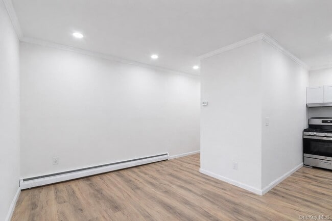 Building Photo - 21-29 Audrey Ave