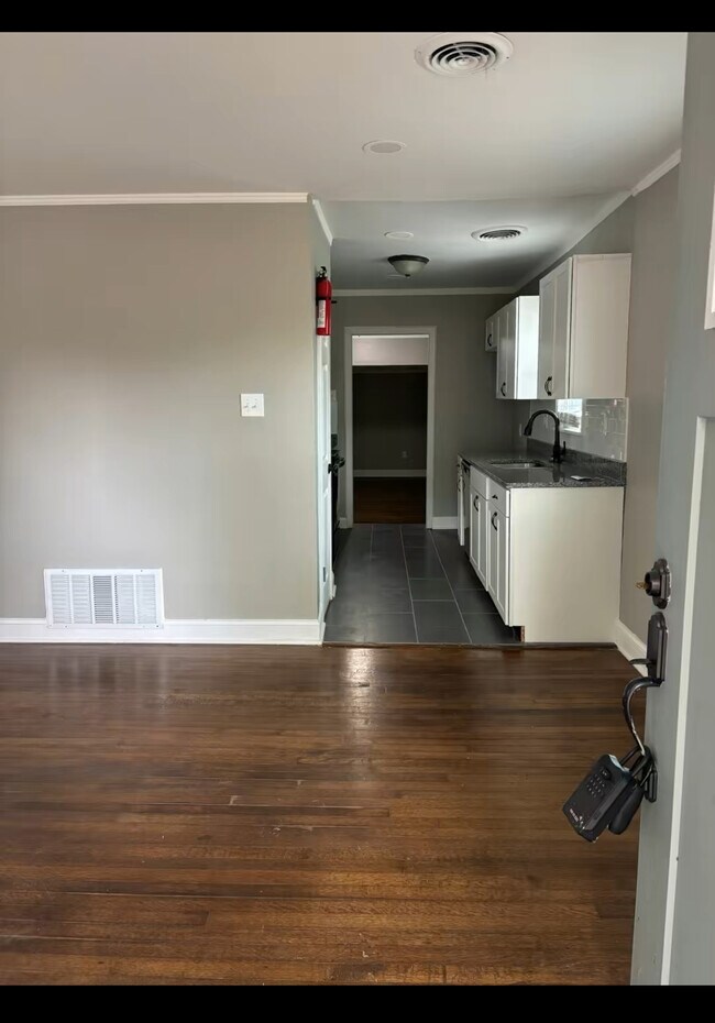 Foto del edificio - 469 Lytle St