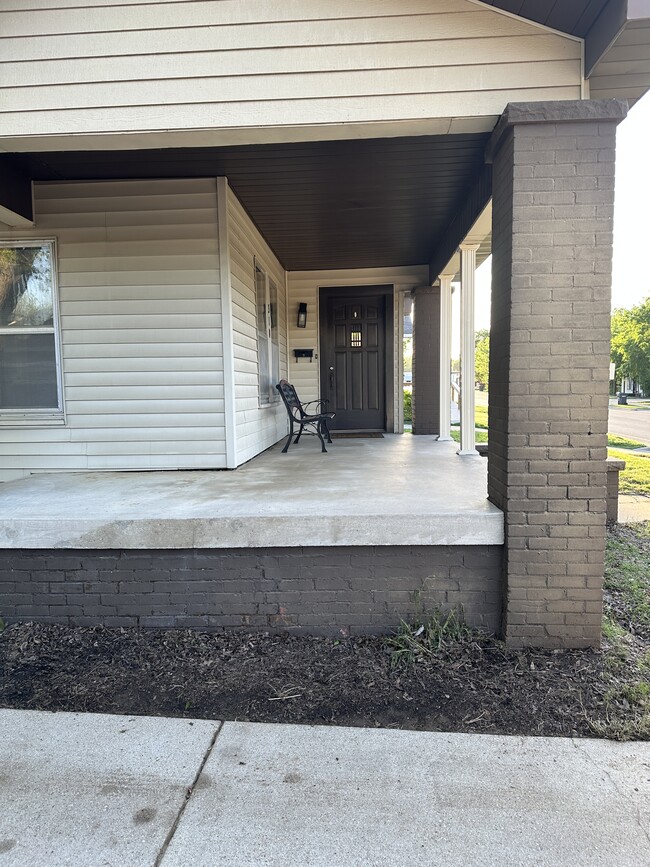 Foto del edificio - 310-312 12th Ave NW