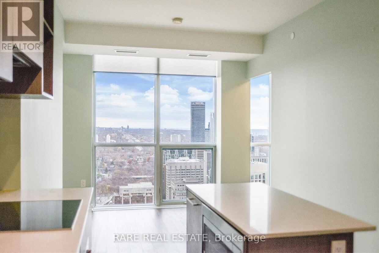 Photo principale - 1 Yorkville Ave