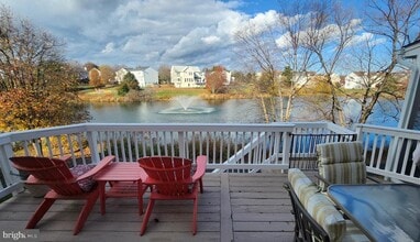 Building Photo - 44000 Kings Arms Square