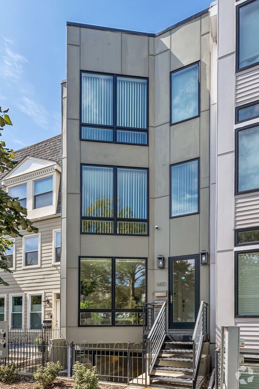 Building Photo - 1410 Montello Ave NE