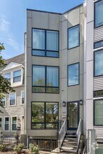 Building Photo - 1410 Montello Ave NE