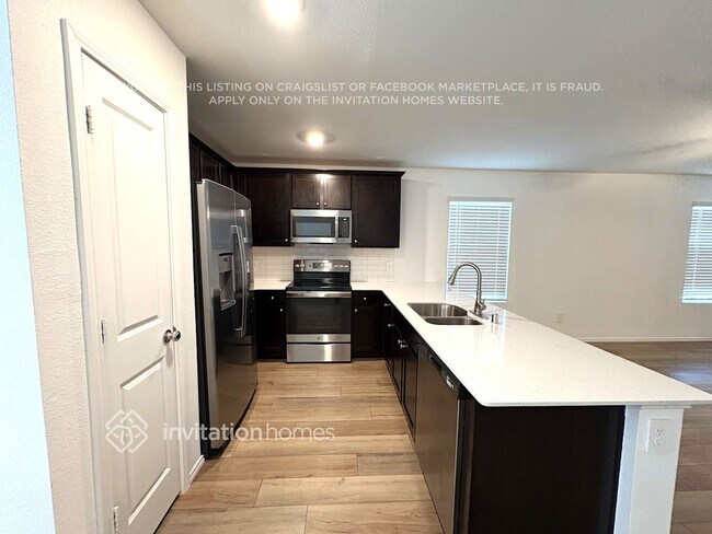 Foto del edificio - 10648 Sewell Cir