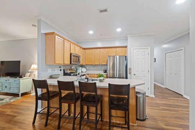 Foto del edificio - 5433 Village Dr NW