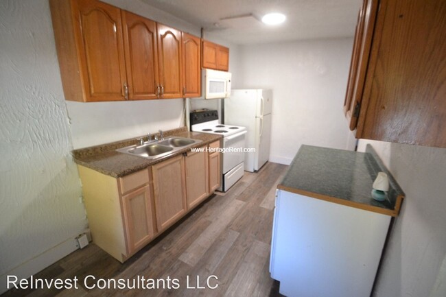 Building Photo - 3 br, 1.5 bath House - 649 Halsey Avenue
