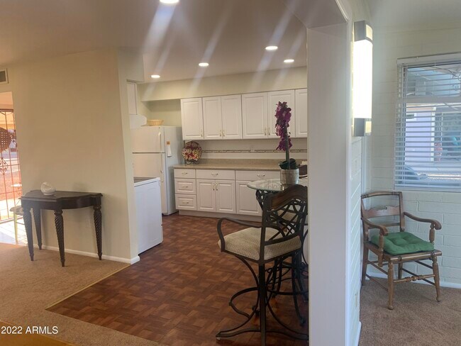 Foto del edificio - 10138 W Pinehurst Dr