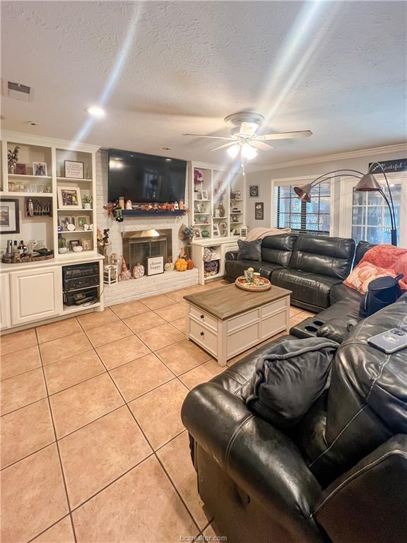 Primary Photo - 3104 Normand Dr