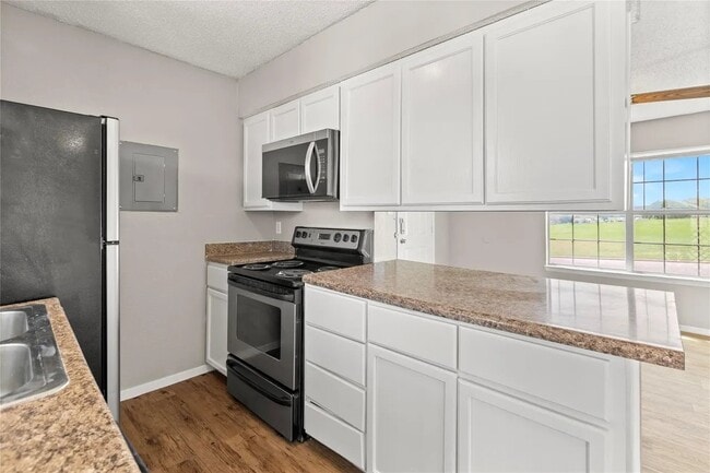 Building Photo - 1625 Mary K Ln