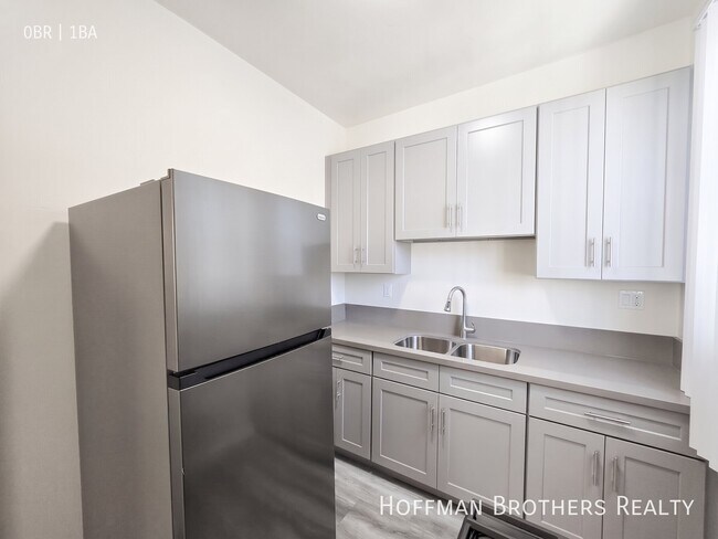 Building Photo - 341 S Alvarado St