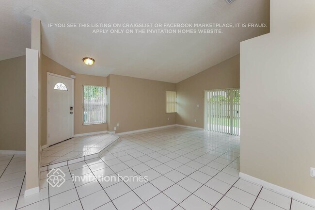 Foto del edificio - 9900 SW 59th Ct