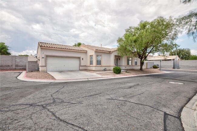 Foto del edificio - 7809 Idle Spring Ct