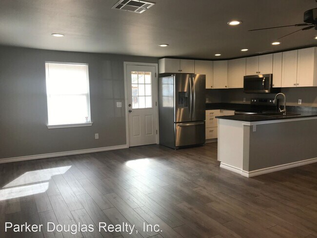 Foto del edificio - 3 br, 2 bath House - 1547 Ranger Hwy.