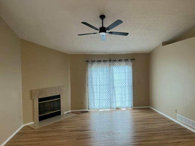 Foto del edificio - 3412 Westerville Woods Dr